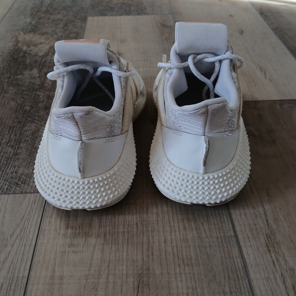 ADIDAS PROPHERE Running Shoes. Size 8 - Picture 5 of 8